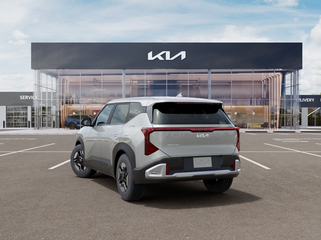 2027 Kia Seltos LX SUV Slide 3