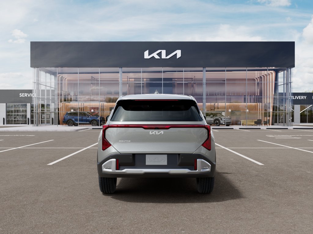 2027 Kia Seltos LX SUV Slide 4
