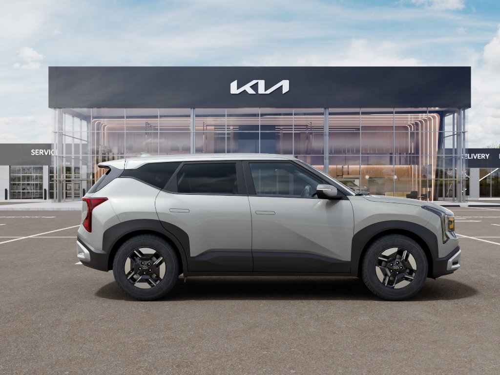 2027 Kia Seltos LX SUV Slide 6