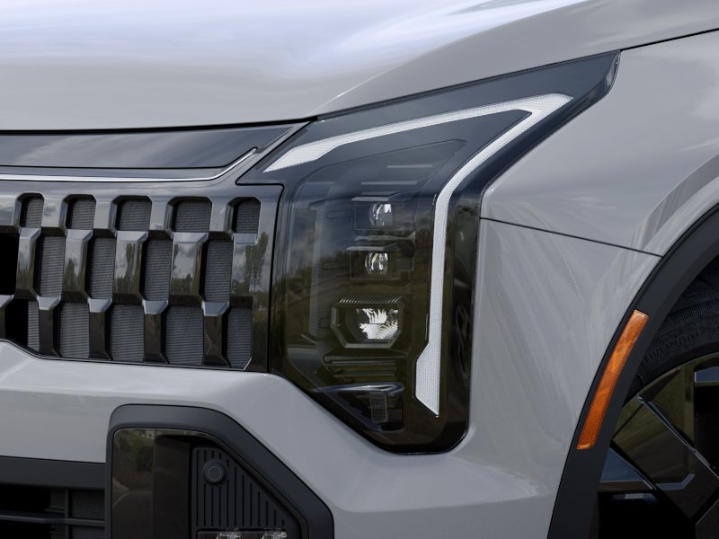 2027 Kia Sportage X-LINE SUV Slide 9